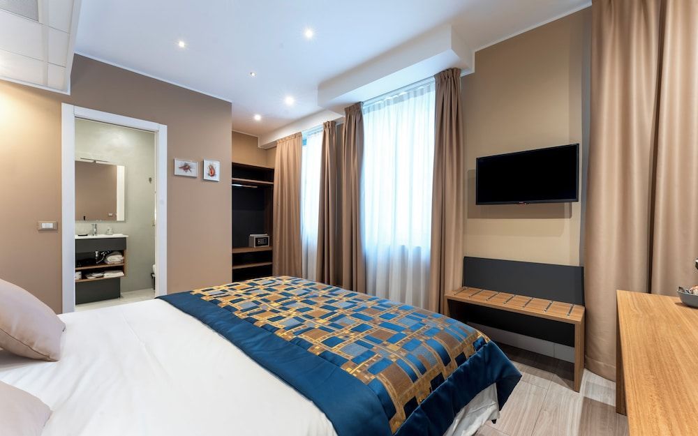 MAZZINI SUITES 2