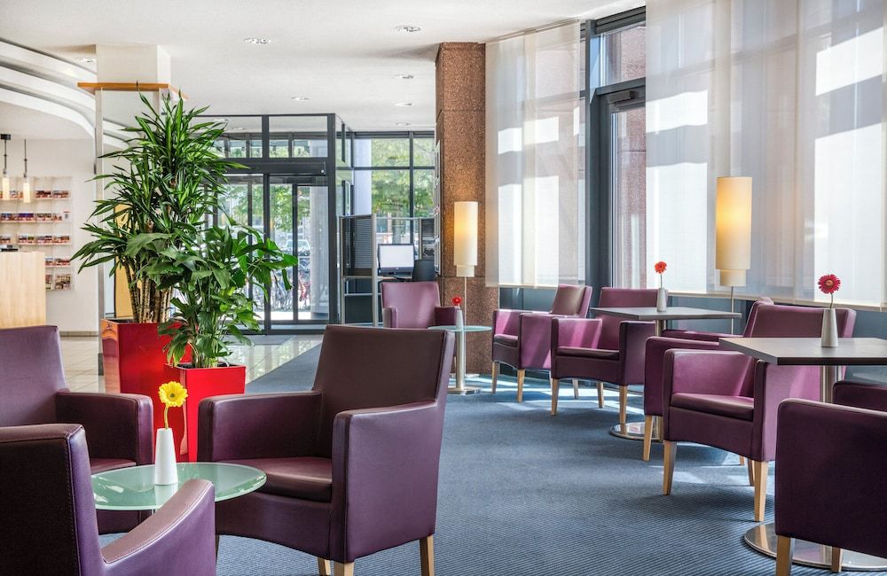 Hotel Freiburg City Center by Leonardo Hotels 2