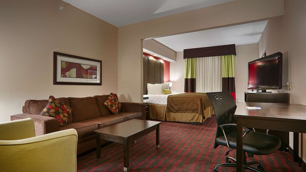 Best Western Plus Cushing Inn & Suites 1