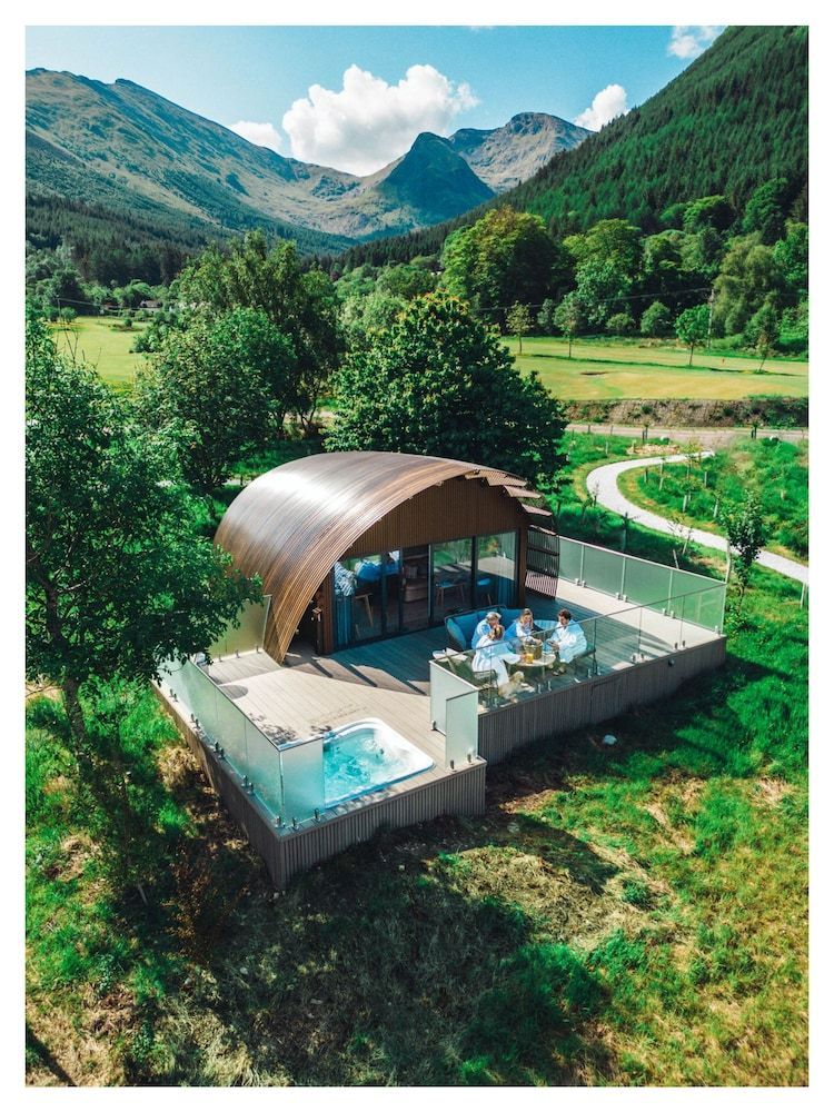 SeaBeds - Luxury Lookouts with Hot Tubs 1