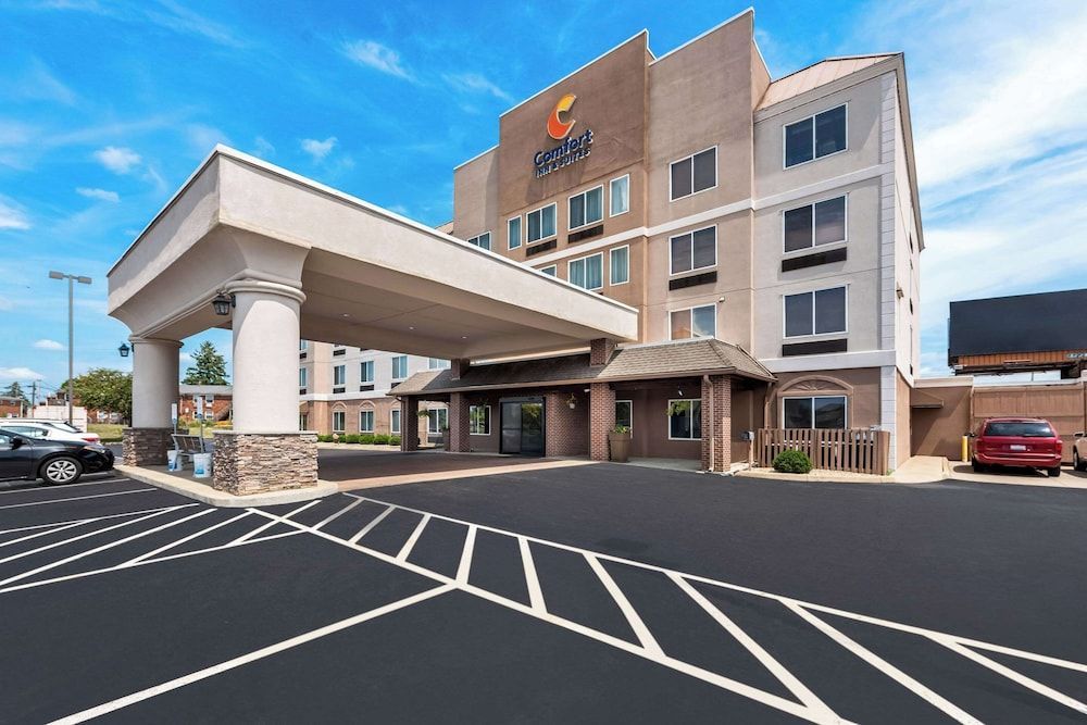 Comfort Inn & Suites Heath - Newark South 1