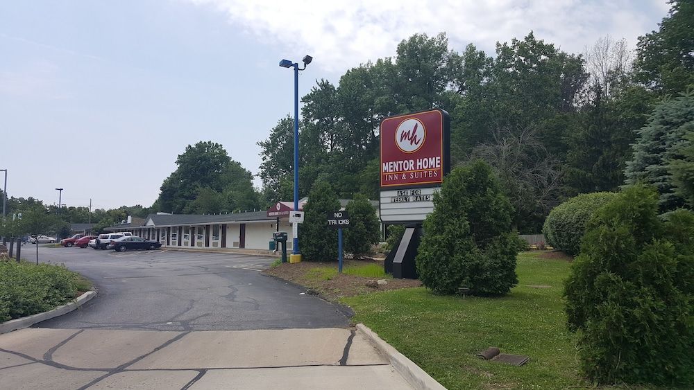Mentor Home Inn 1