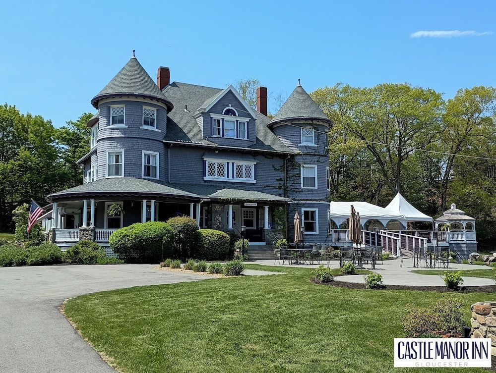 Castle Manor Inn 1