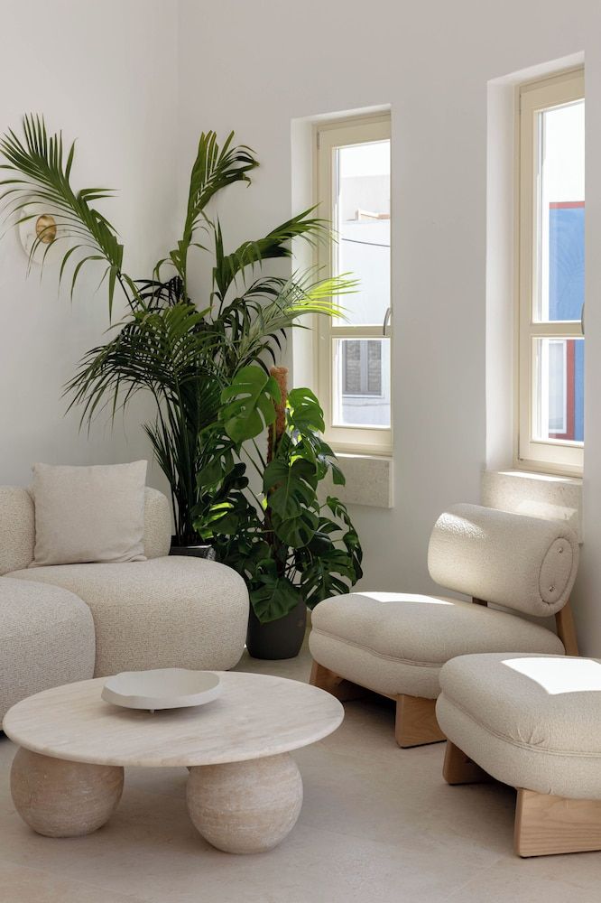 Filomare Oia Suites 2