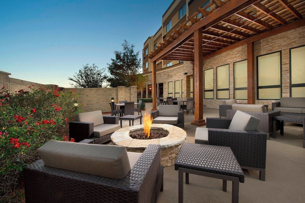 Courtyard by Marriott Wichita Falls 1