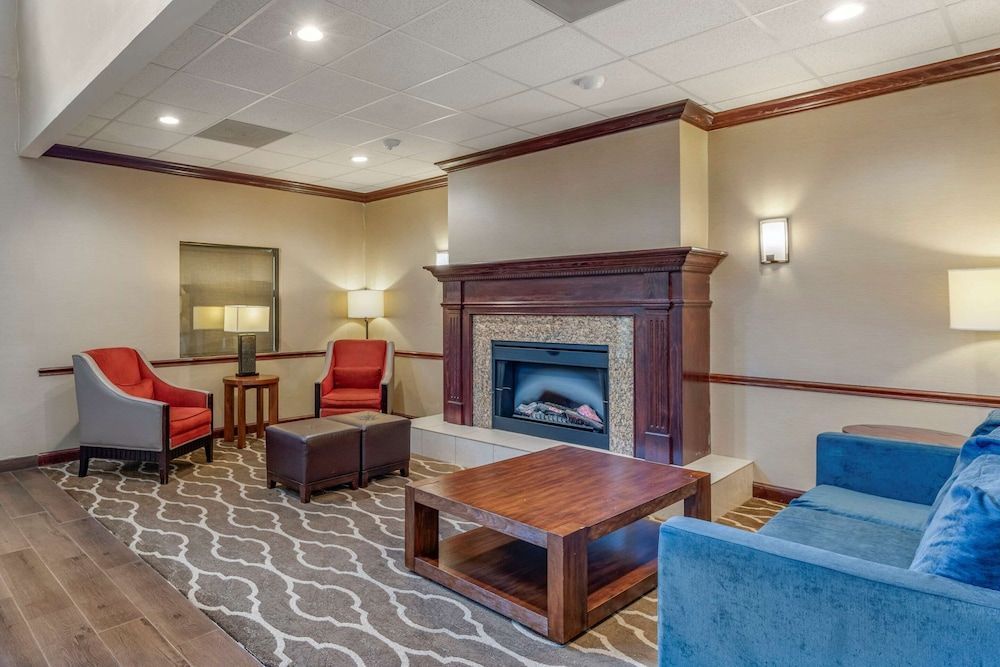 Comfort Inn & Suites St Louis-O'Fallon 2