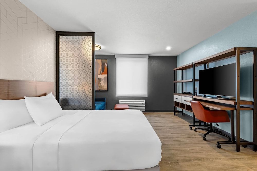 Everhome Suites Temecula Wine Country 1