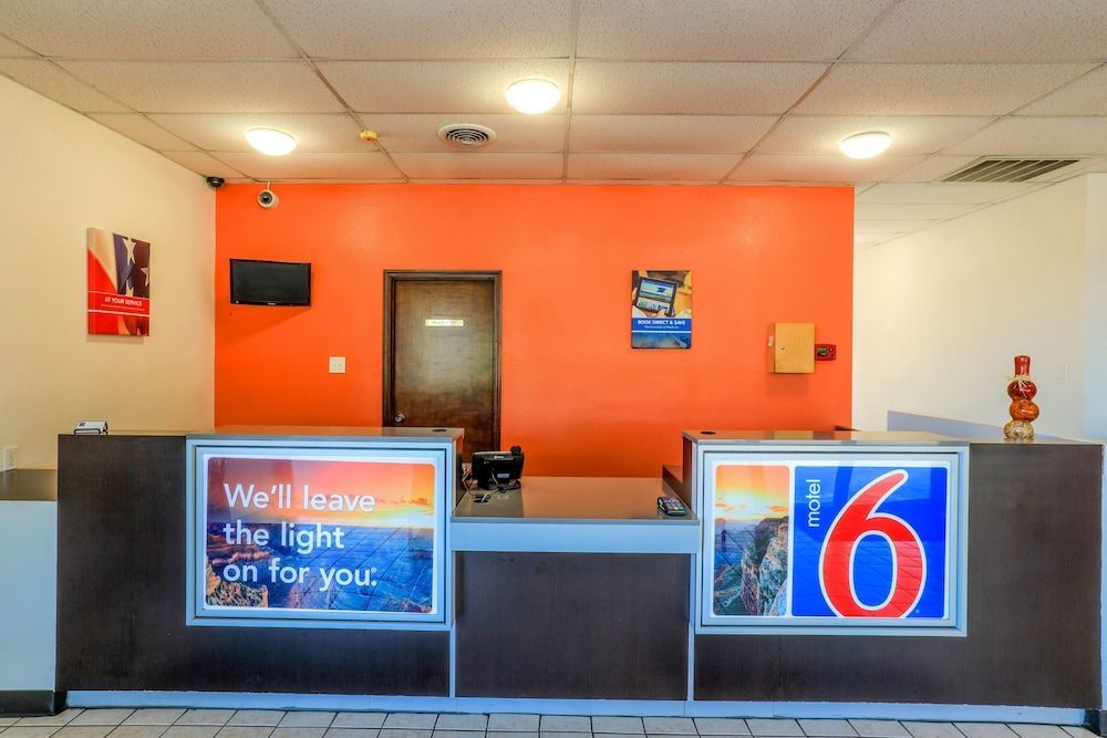 Motel 6 Longview, TX - North 2