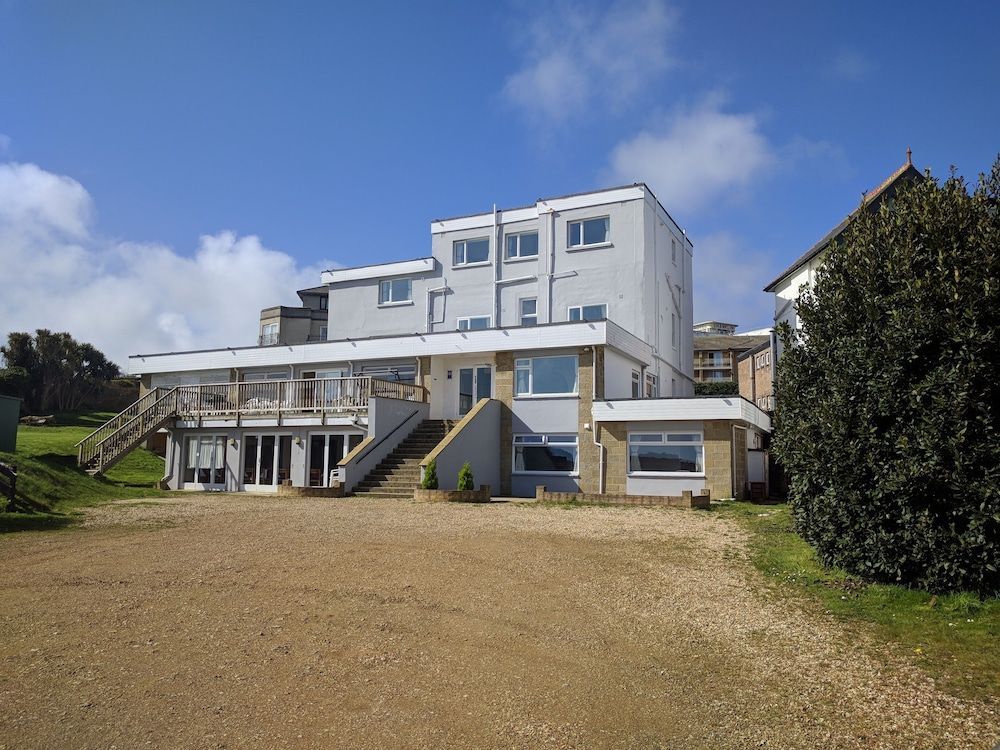 Mayfair Hotel -Isle of Wight 1