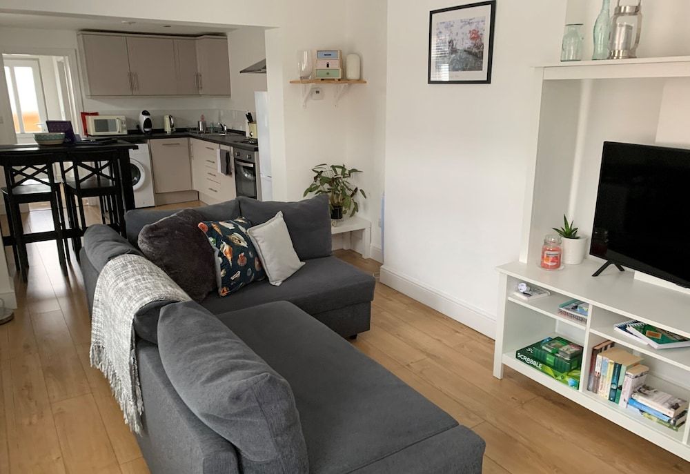 59a Whitstable - 1 Bedroom Flat with Balcony 1