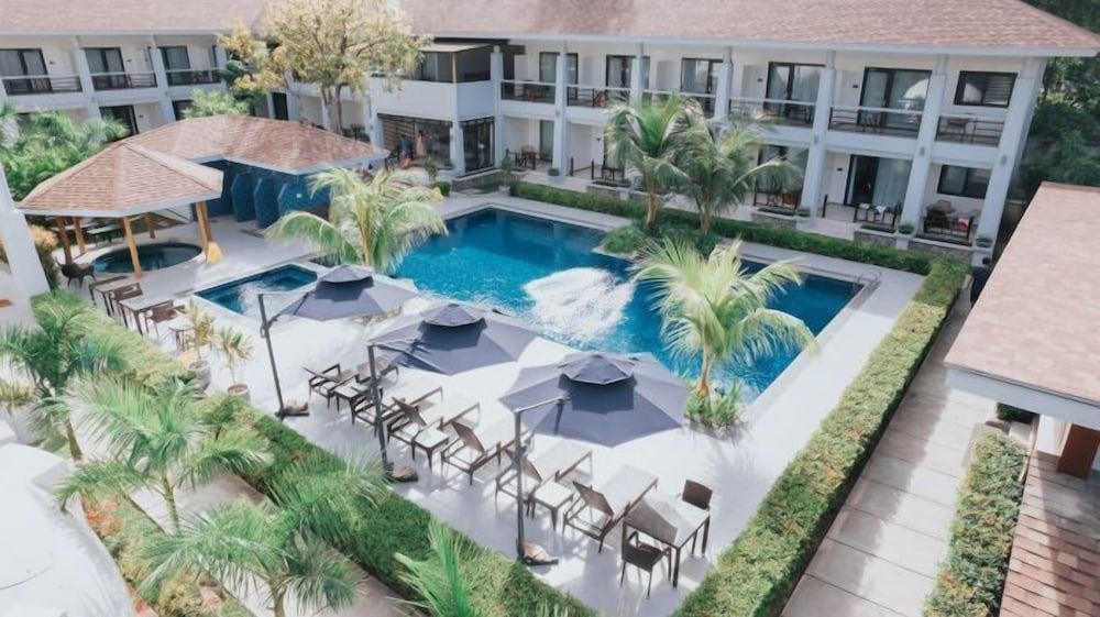 Ora Beach Resort 1