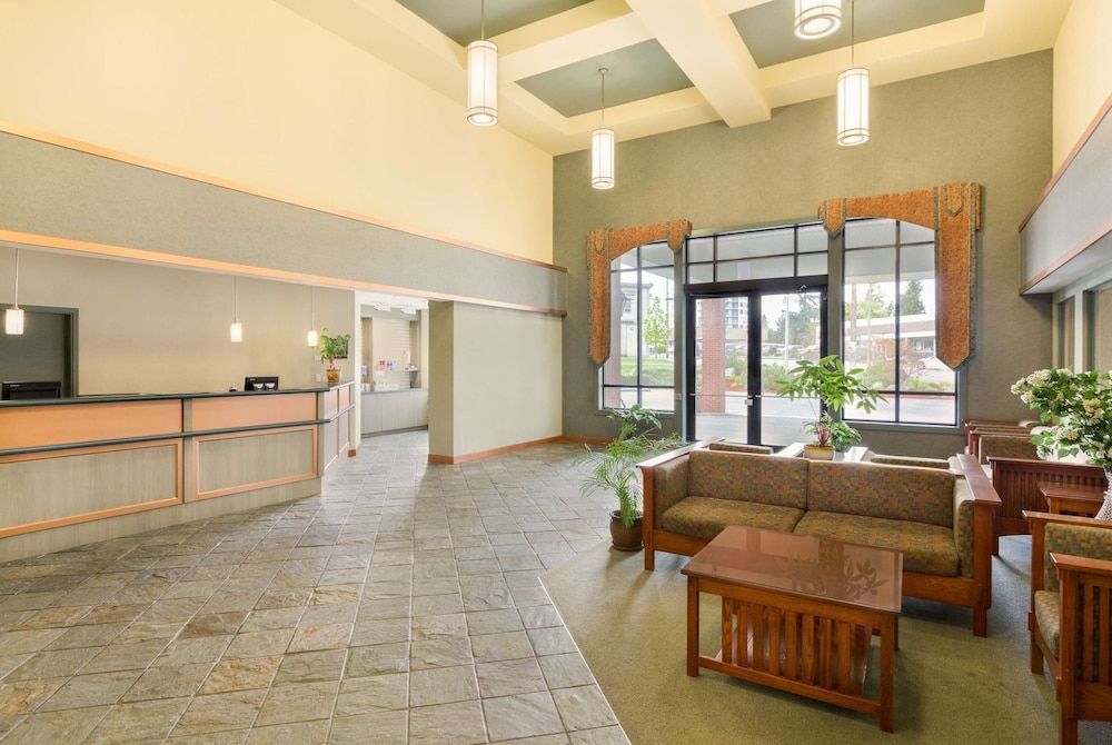 Ramada by Wyndham Nanaimo 2