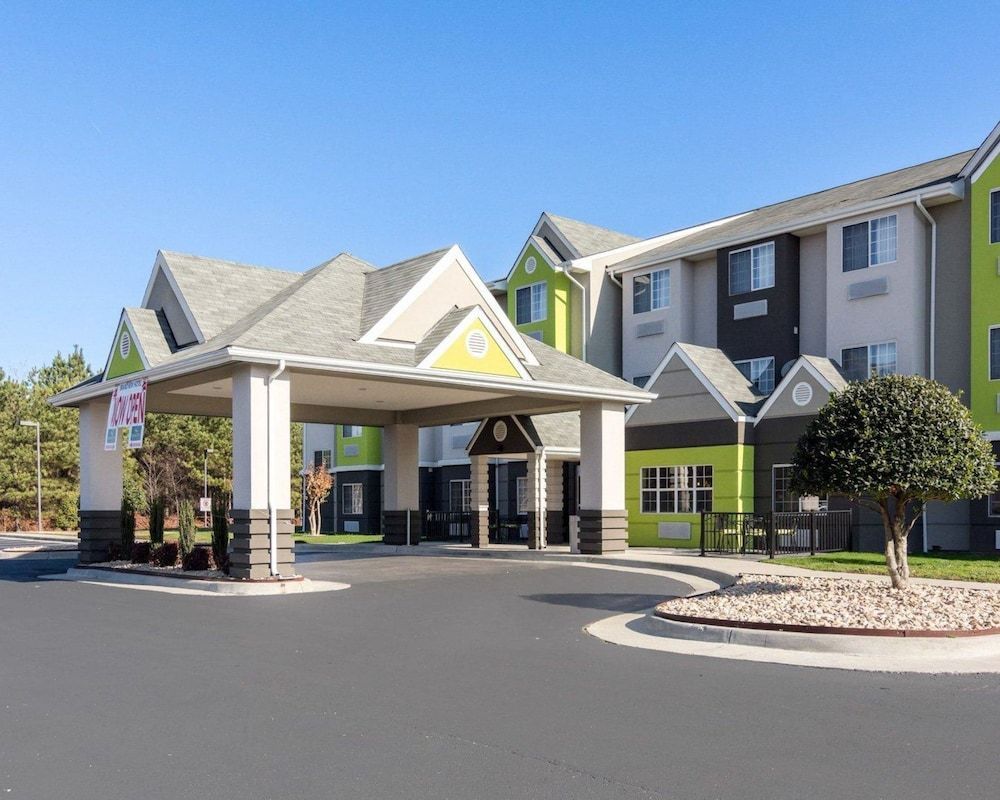 Quality Inn & Suites Ashland near Kings Dominion 1