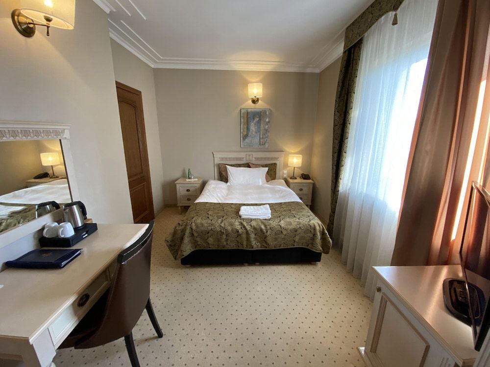 Hotel Rubinstein 2