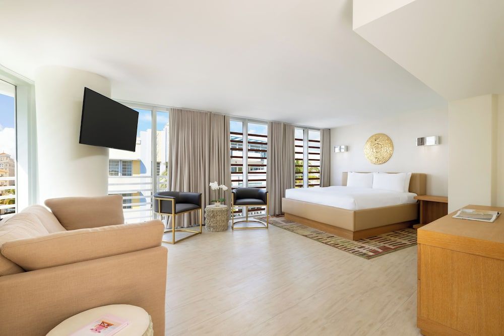 Collins Court South Beach 2