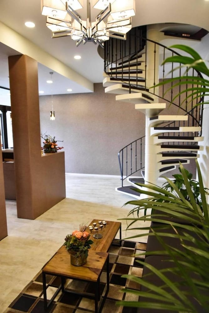 Martins Klause Airport Messe Hotel - Air Conditioning - Self Check-In available 2