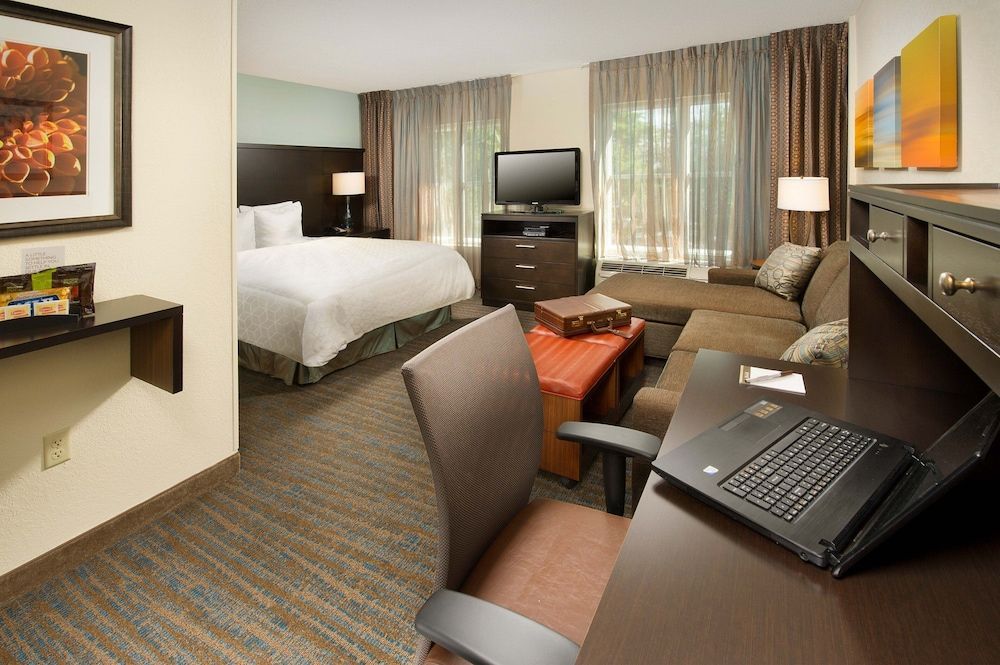 Staybridge Suites Lexington S Medical Ctr Area by IHG 2