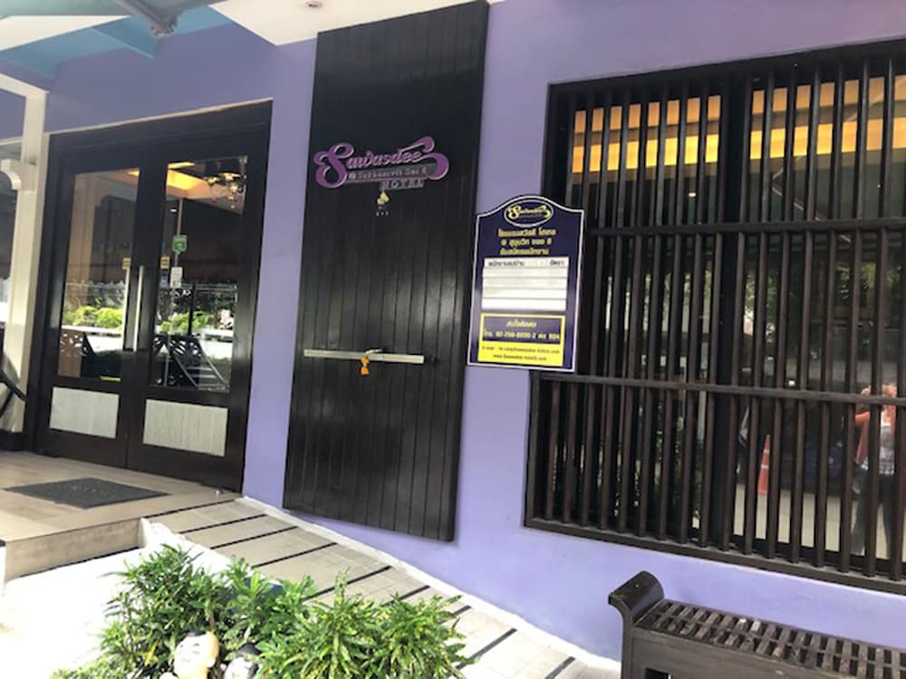 Sawasdee Hotel @ Sukhumvit Soi 8 2