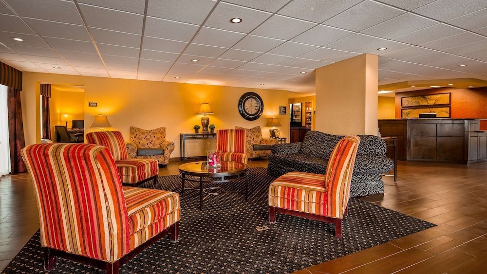 Best Western Plus Parkway Hotel 2