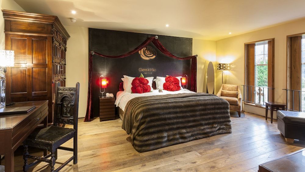 Glenskirlie Castle Hotel 2
