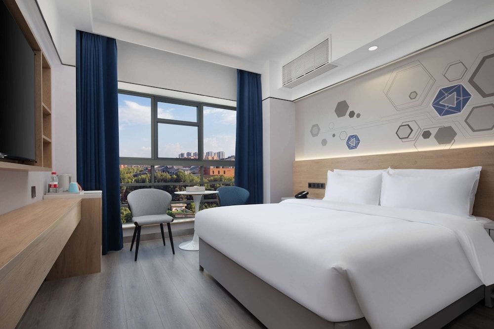 Microtel by Wyndham Kunming Guandu 1