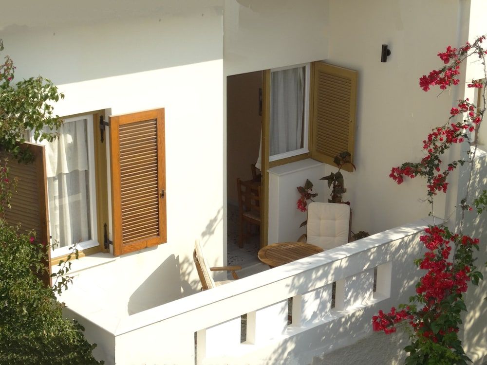Naxos Lane Center 2