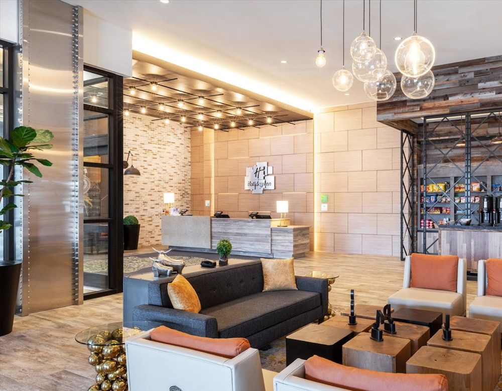 Holiday Inn & Suites NASHVILLE DOWNTOWN - BROADWAY by IHG 2