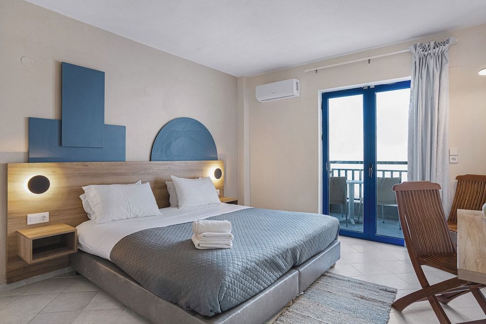 Yria Beach Hotel 2