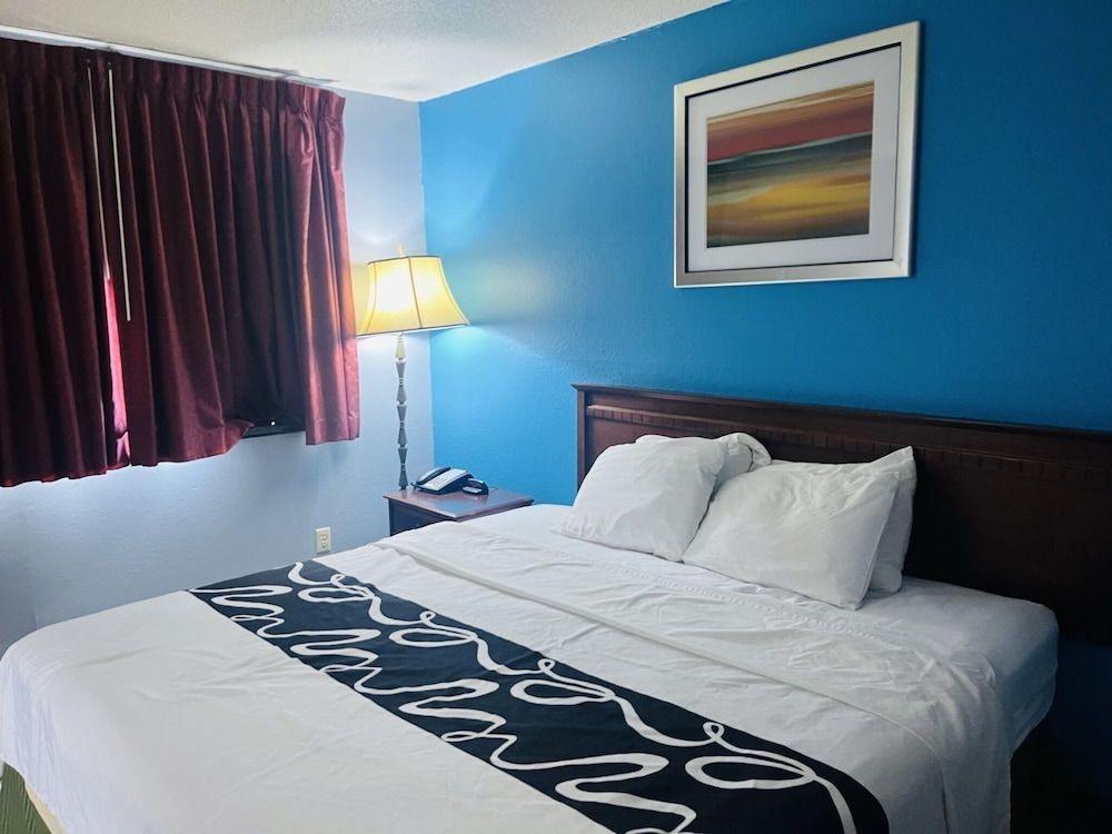 Rodeway Inn Whitehall 1