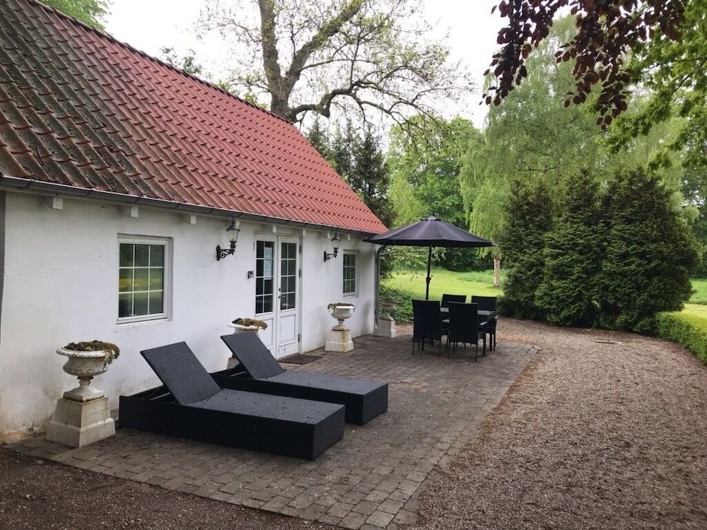 Hvedholm Slotshotel 1