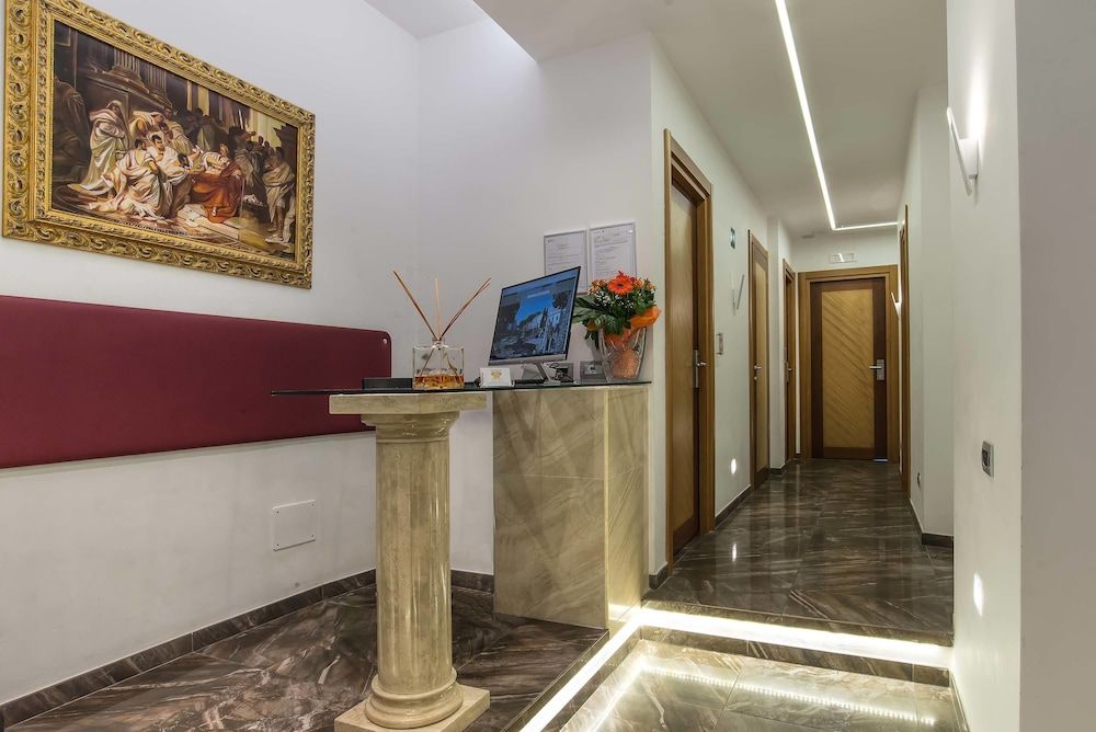 Pantheon Caesar Relais 2