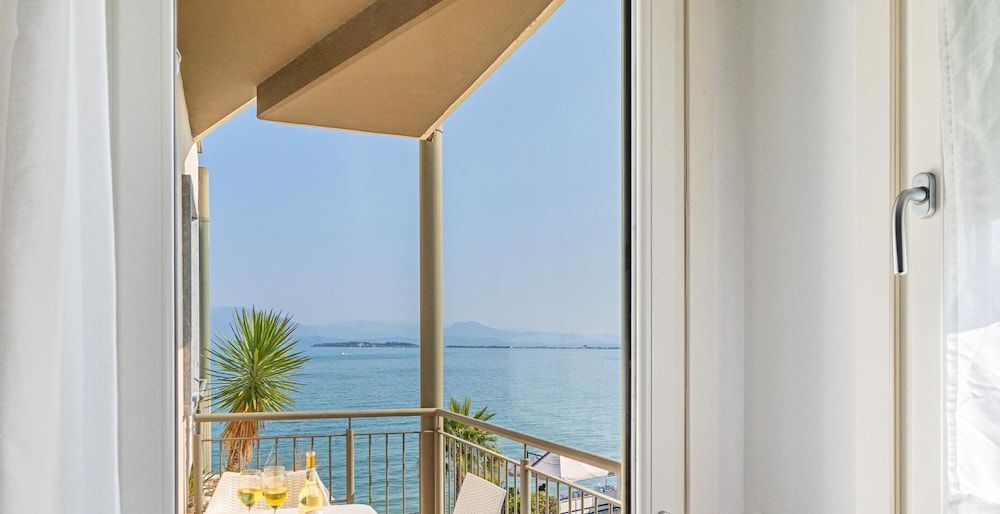 Residenza Miralago With Pool - Studio Apartment With Lake View 2