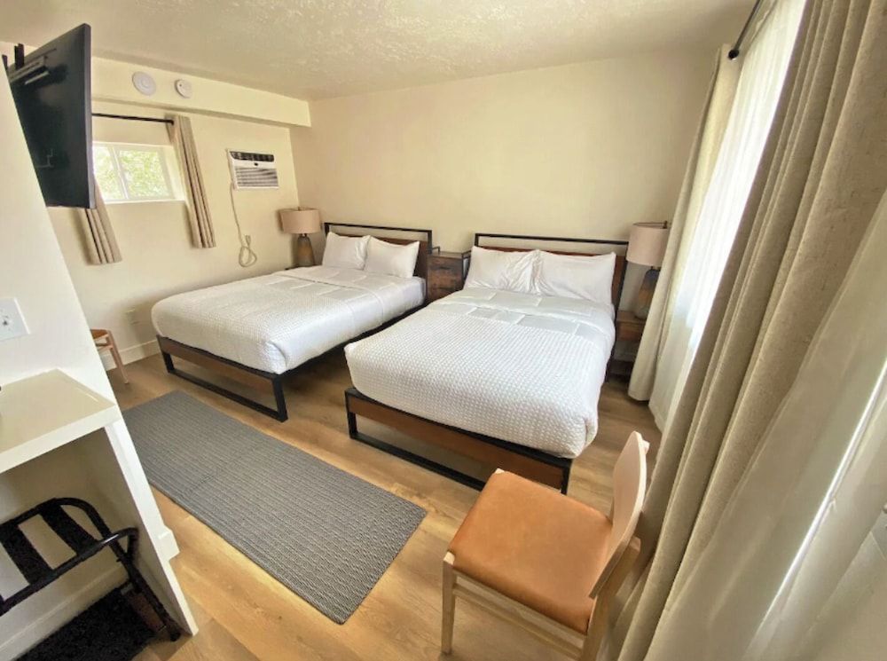 89 & Nine Motel 1
