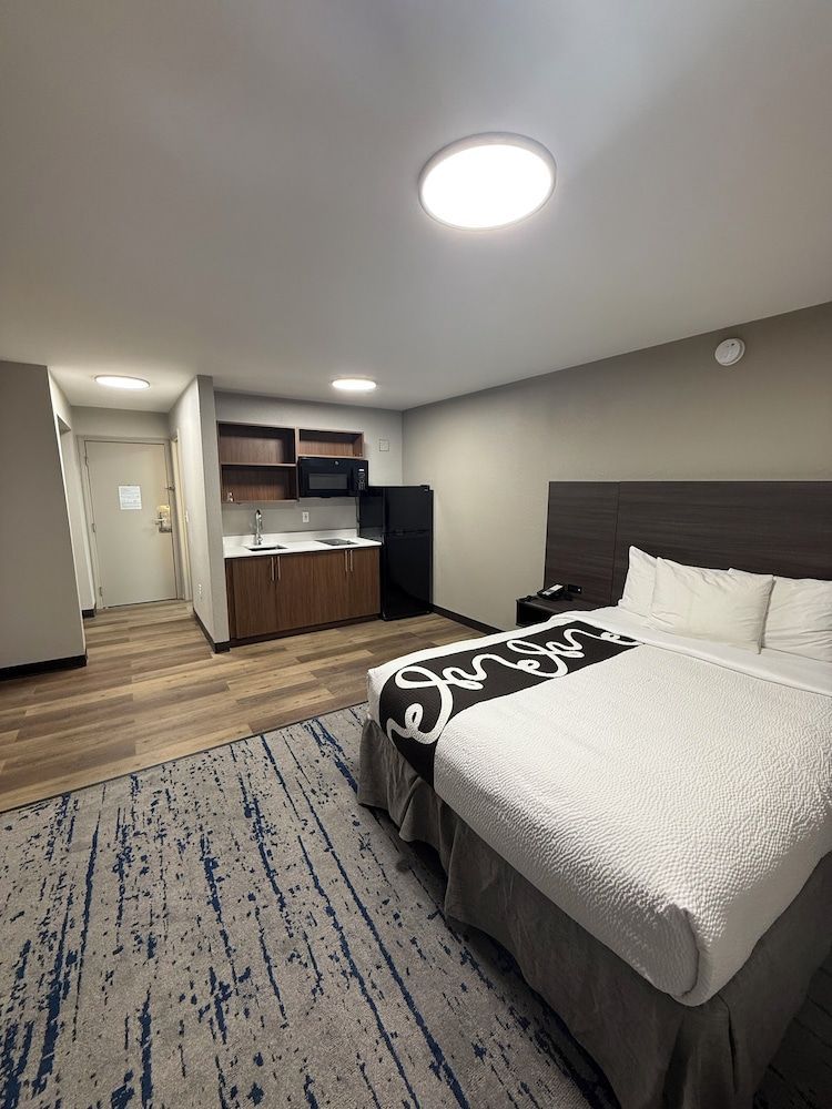 Homestay Suites 1