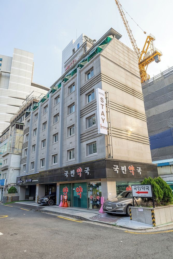 Hotel Stay In 1