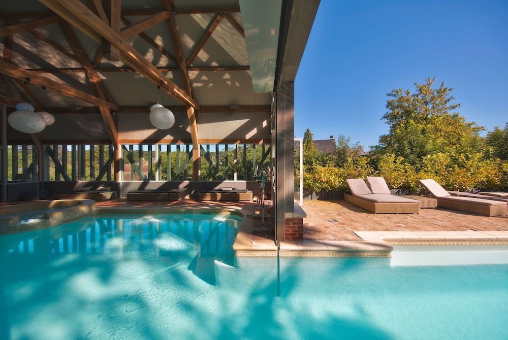 Hôtel La Licorne & Spa 1