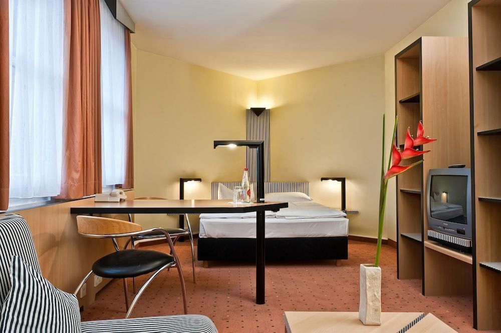 TRYP by Wyndham Halle 1