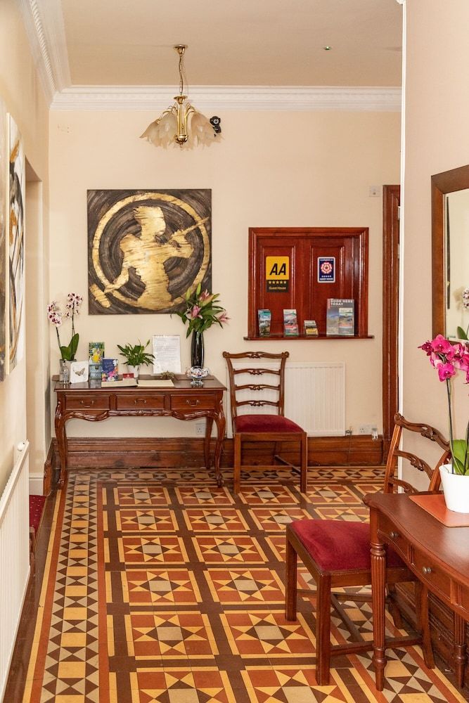 Beaumont Windermere - Adults-Only Boutique Guest House- Free Parking & Wellness Access 2
