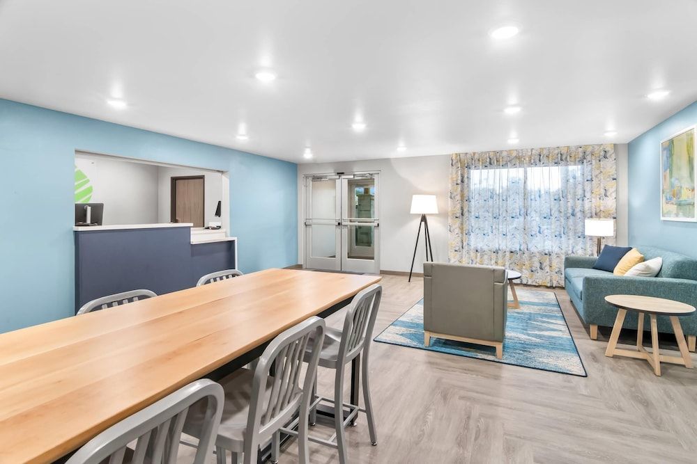 WoodSpring Suites Elkhart 2