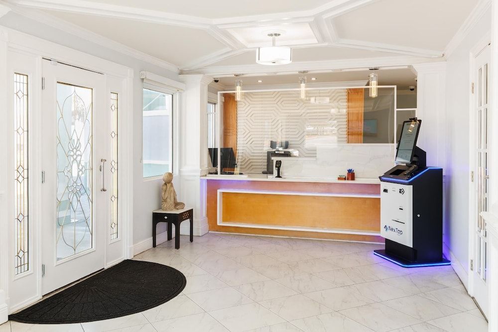 Destin Inn & Suites 2