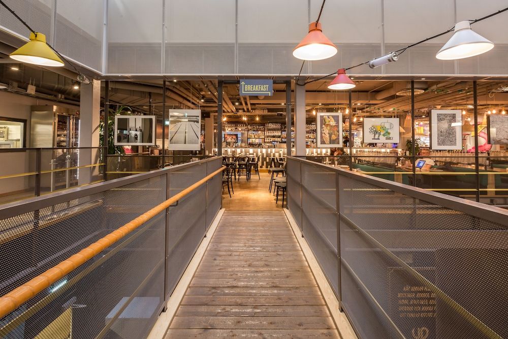 Hotel With Urban Deli 2