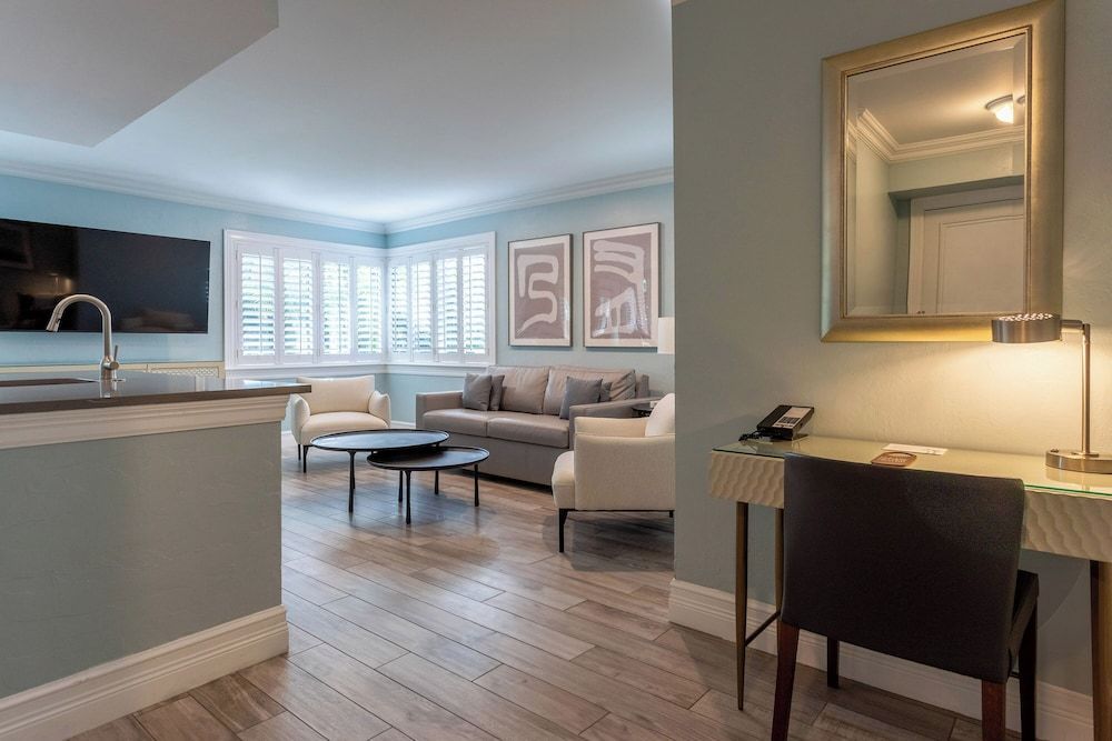 Crane's Beach House Boutique Hotel & Luxury Villas 1