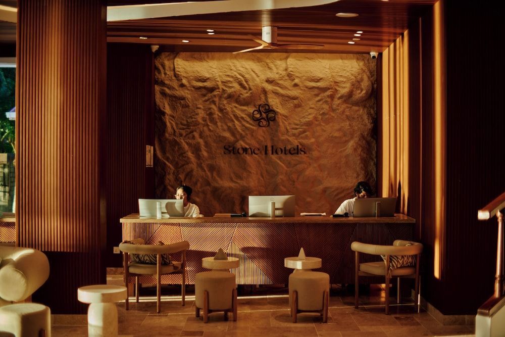 Stone Hotels Dhiffushi 2