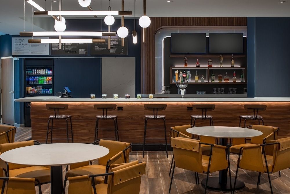 Courtyard by Marriott Olympia 2
