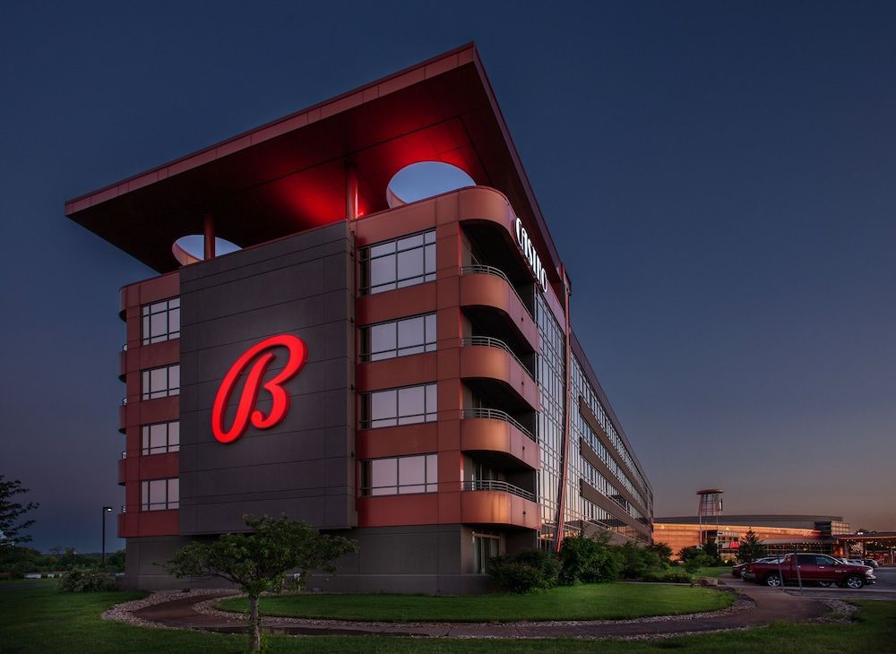 Bally's Quad Cities Casino & Hotel 1