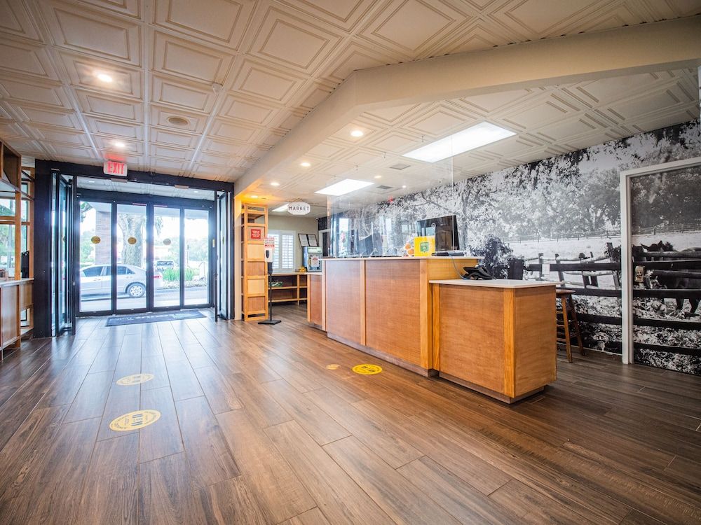 Equus Inn I75 2