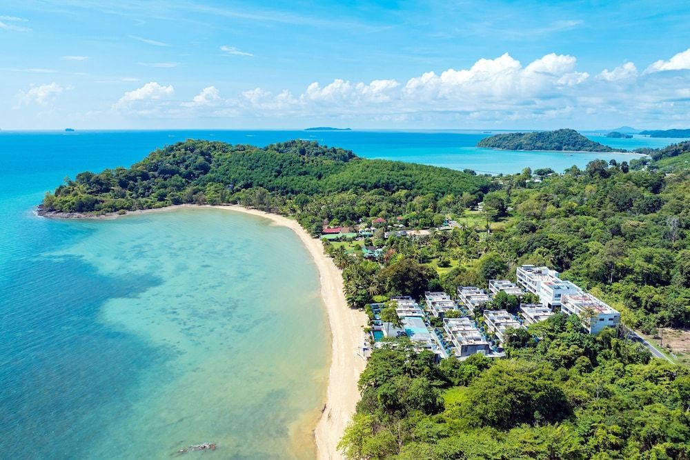 Phuket Moonlit Bay Seaview Resort & Spa 1