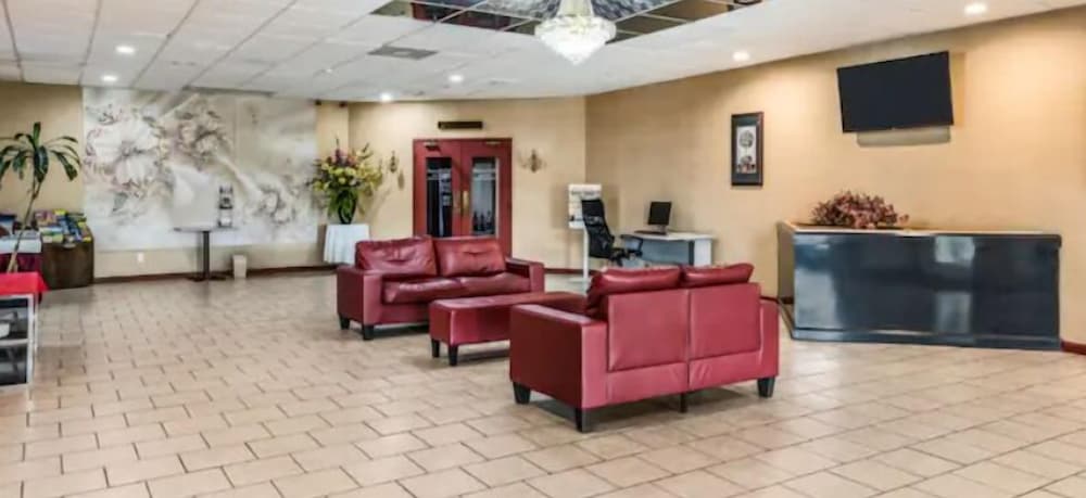 Red Carpet Inn Hazleton 1