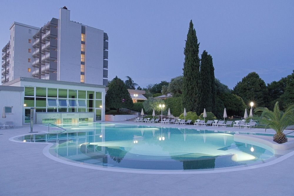 Hotel Des Bains Terme 1