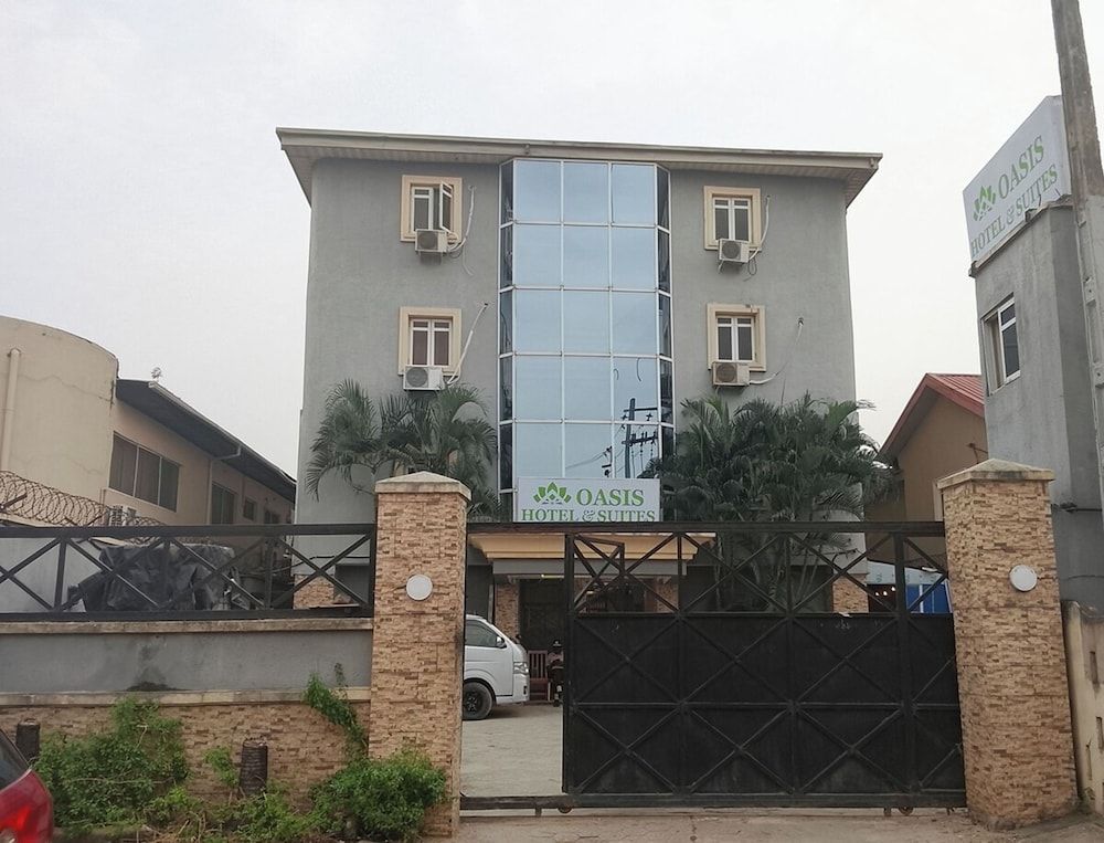 De' Bliss Hotel and Suites 1